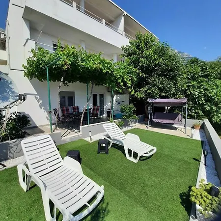 Apartment A&j Makarska