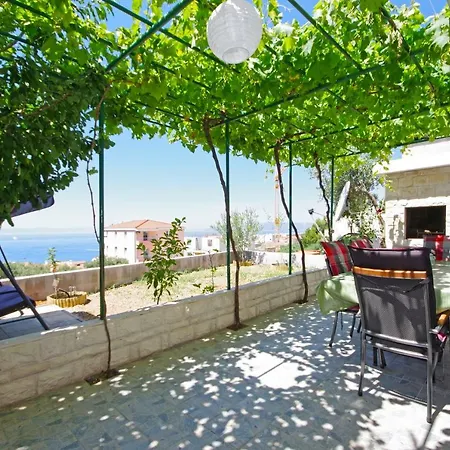 A&j Apartman Makarska